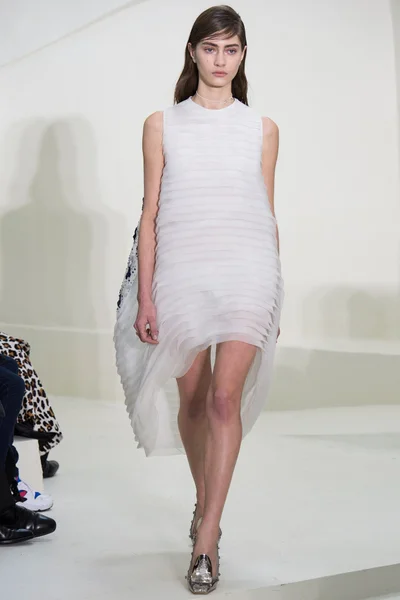 Look 37